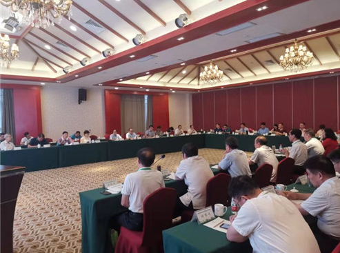 成都外國語學校參加全國名校研學實踐教育課程建設(shè)籌備會