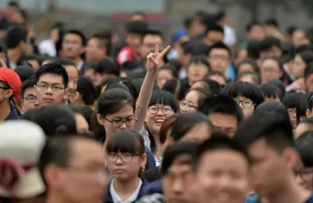 重磅！2019成都中考分?jǐn)?shù)線出來了！