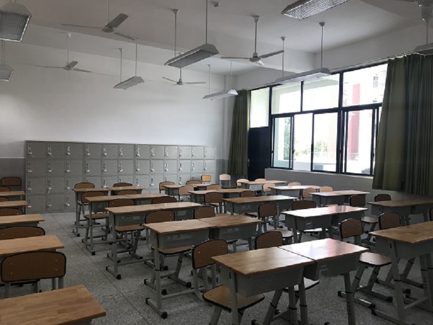 北京第二外國語學院成都附屬中學環(huán)境好不好？