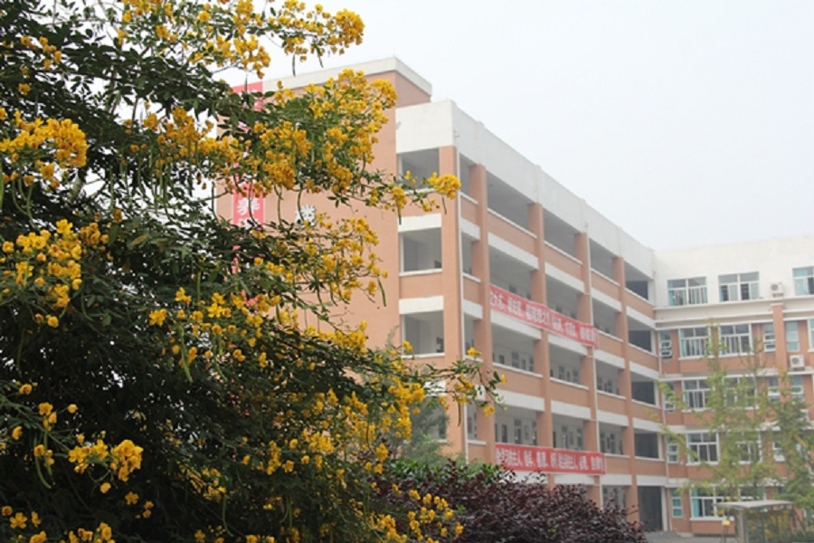 綿陽(yáng)南山中學(xué)實(shí)驗(yàn)學(xué)校學(xué)費(fèi)貴不貴？