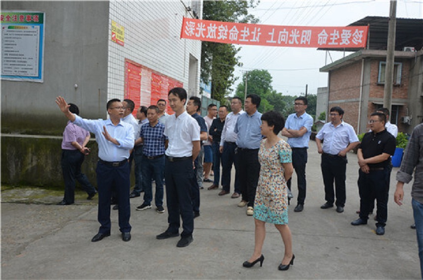 龍正中學(xué)2020年中考分?jǐn)?shù)線是多少？