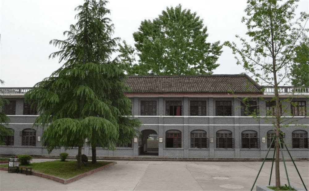 閬中市柏埡中學(xué)學(xué)校環(huán)境怎么樣？