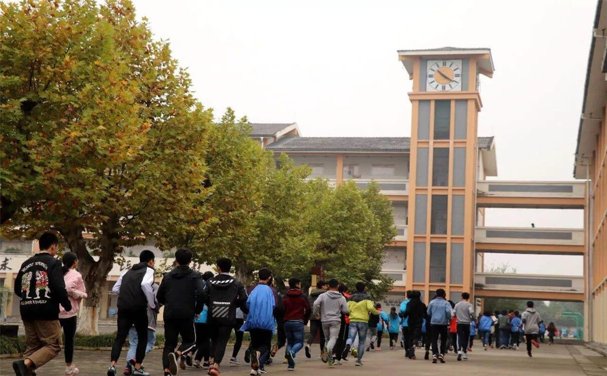 城廂中學2020年招生錄取分數(shù)線是多少？