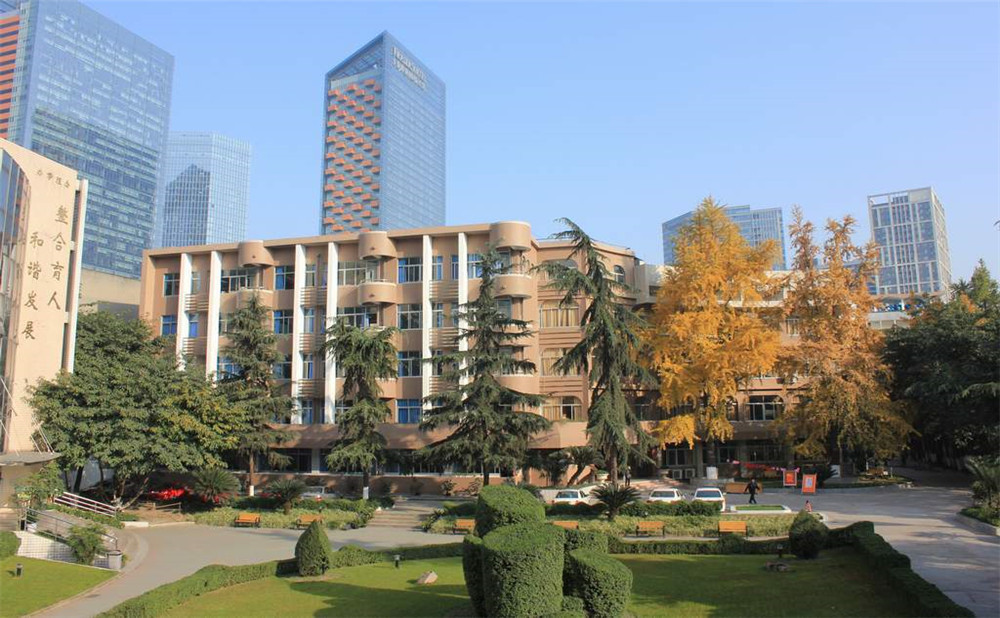 成都市鹽道街中學(xué)2020年招生計劃是多少？