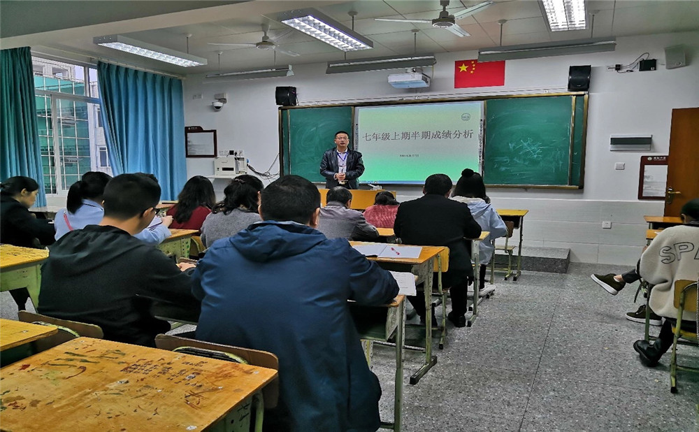 棠湖中學(xué)老師怎么樣？