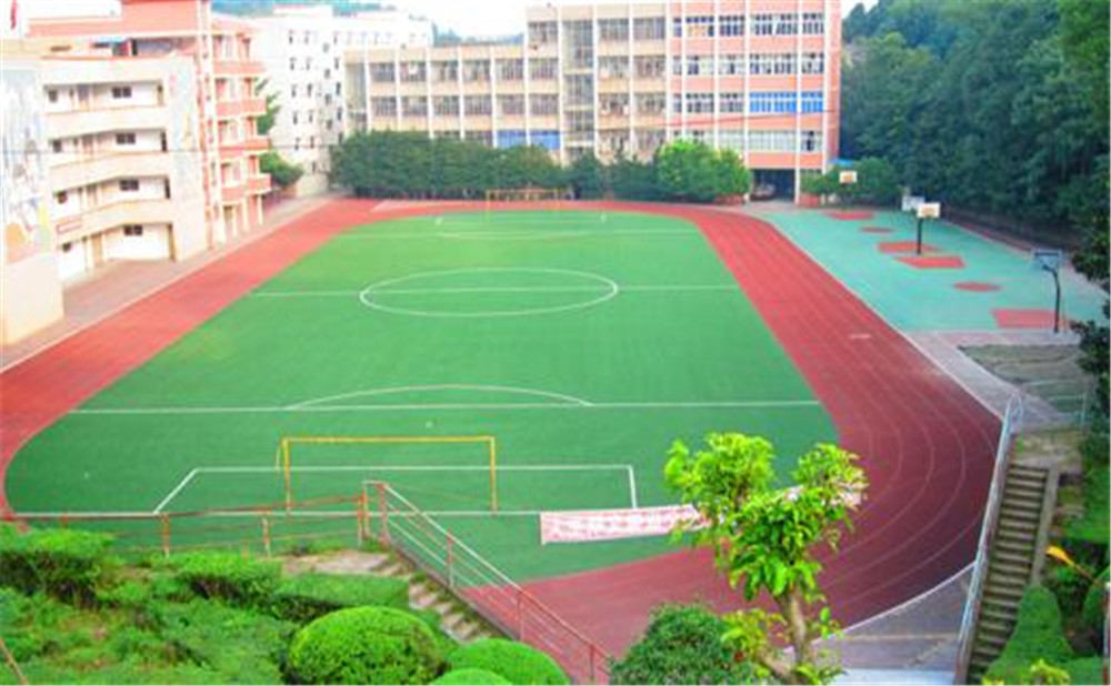簡陽實驗中學(xué)的高中住宿怎么樣？
