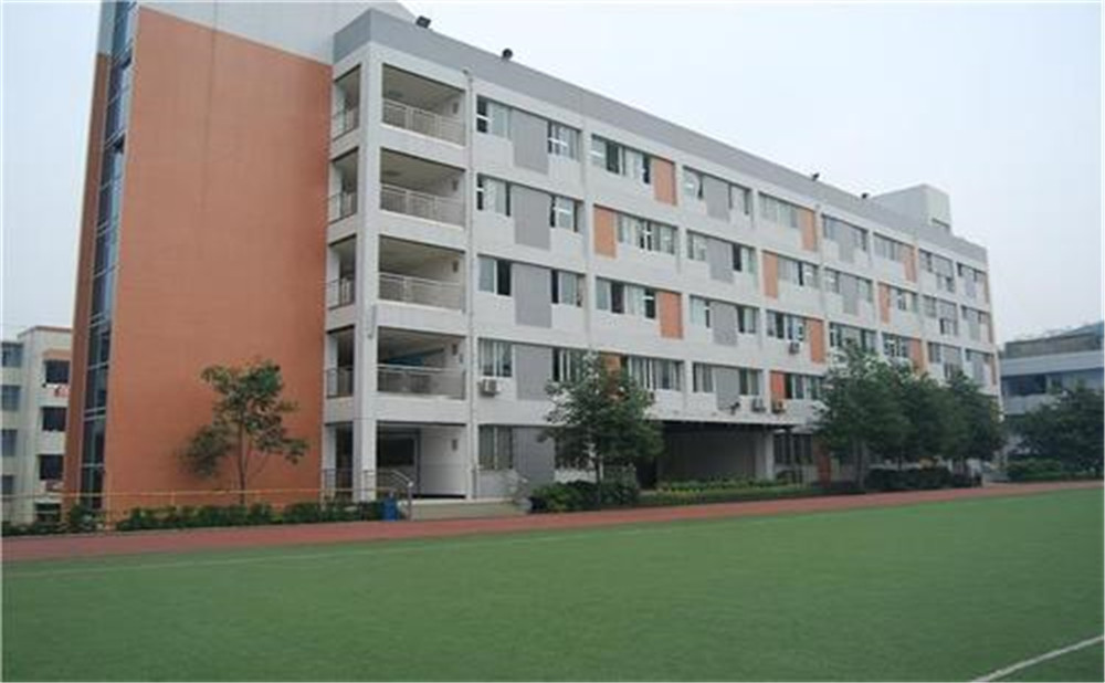 石橋中學(xué)近三年的錄取分?jǐn)?shù)是多少？