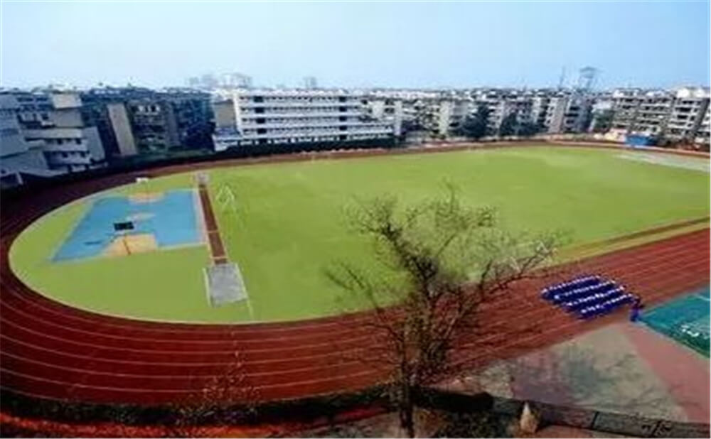 成都實外新都五龍山學(xué)校的住宿怎么樣？