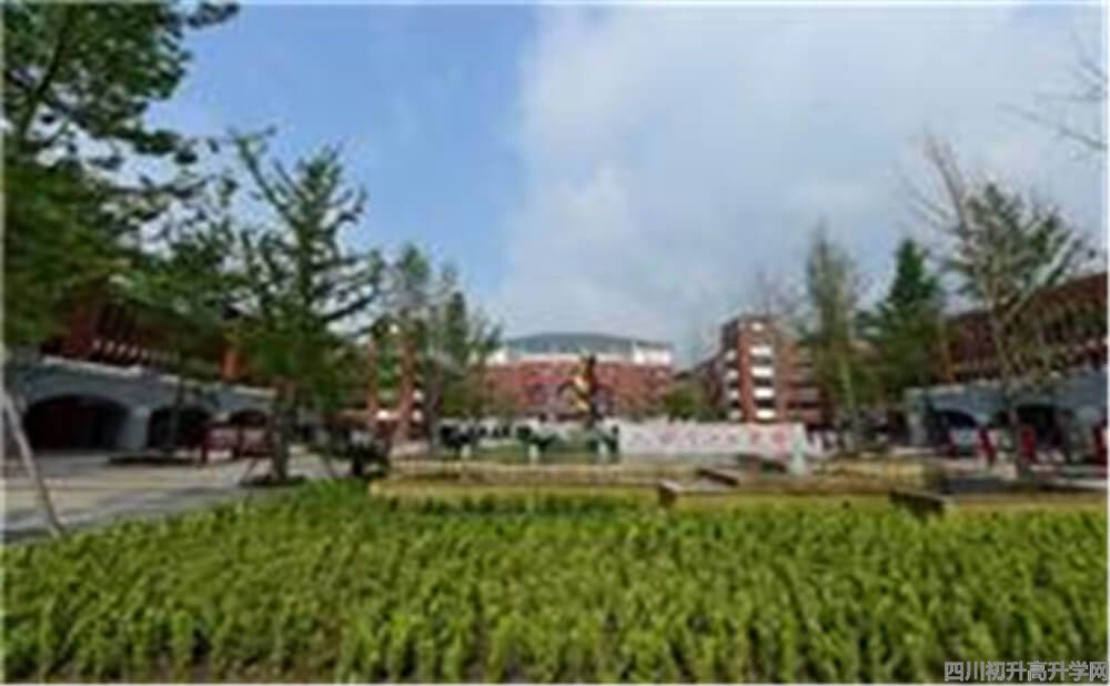 新都一中的住宿怎么樣？