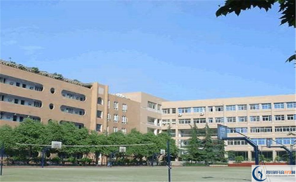成都大學(xué)附屬中學(xué)的初升高分?jǐn)?shù)線是多少？