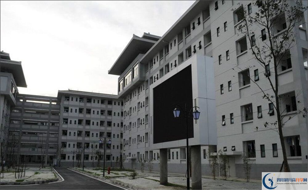成都石室中學(xué)北湖校區(qū)2020年考上清華北大的人數(shù)有多少？