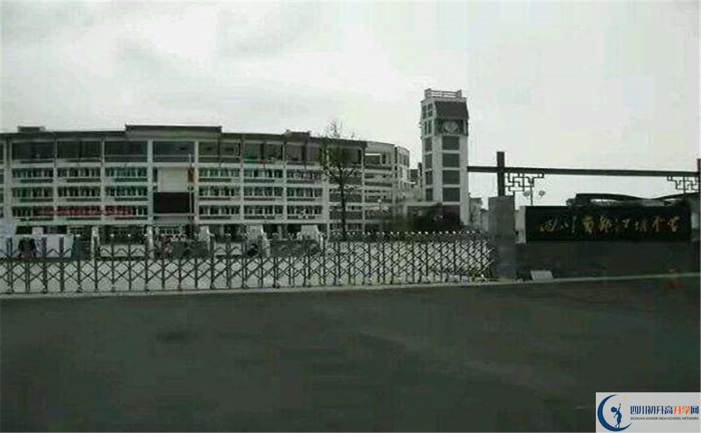 都江堰中學(xué)2020年外地招生考試時(shí)間是多久？