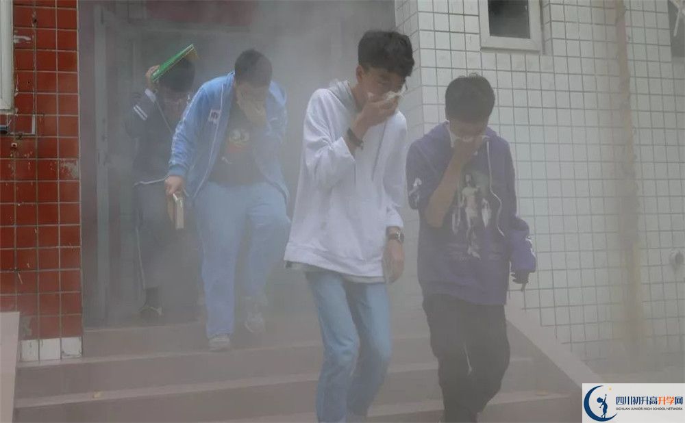 新都二中2020年高一入學(xué)考試時間是多久？