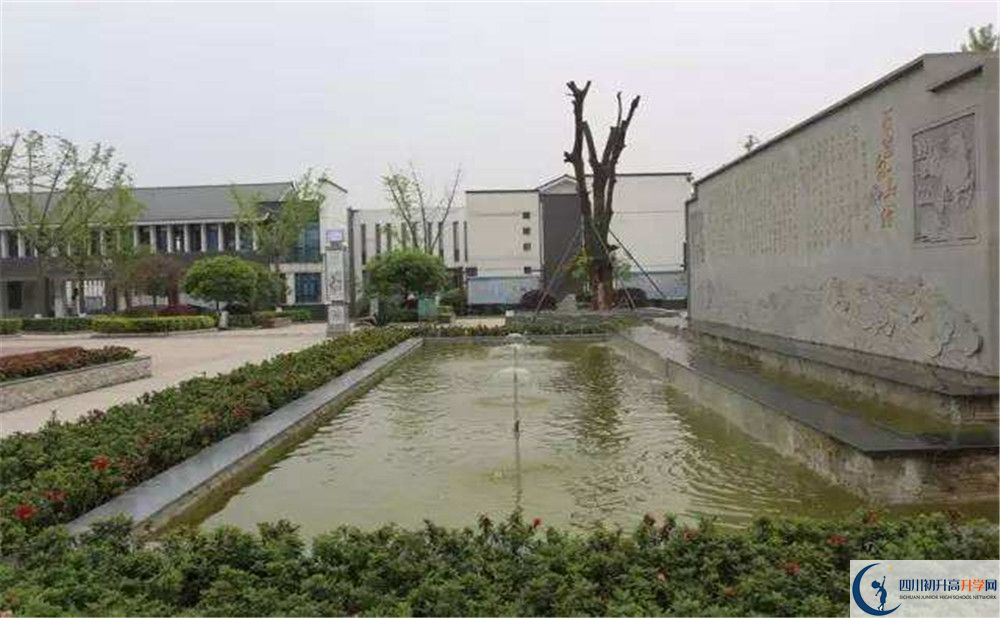 石室白馬中學初升高自主招生錄取線是多少分？