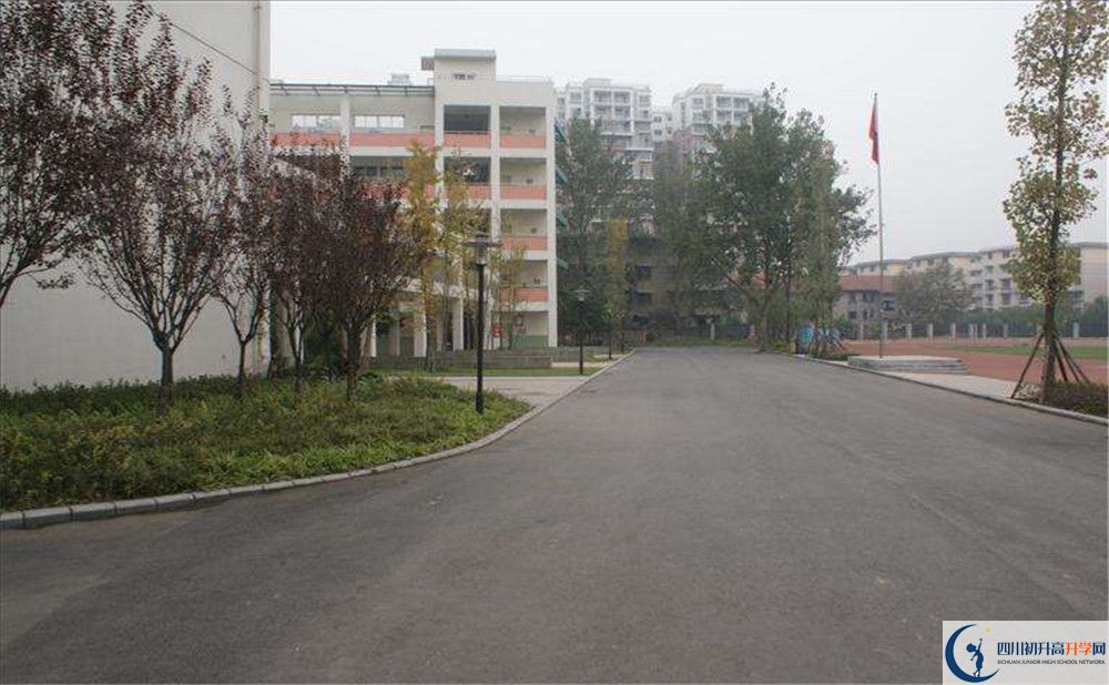 四川師范大學(xué)附屬中學(xué)2020年高一開學(xué)時間是多久？