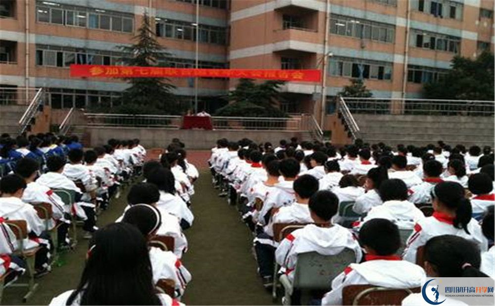 成都實(shí)驗(yàn)中學(xué)招生考試科目是什么？