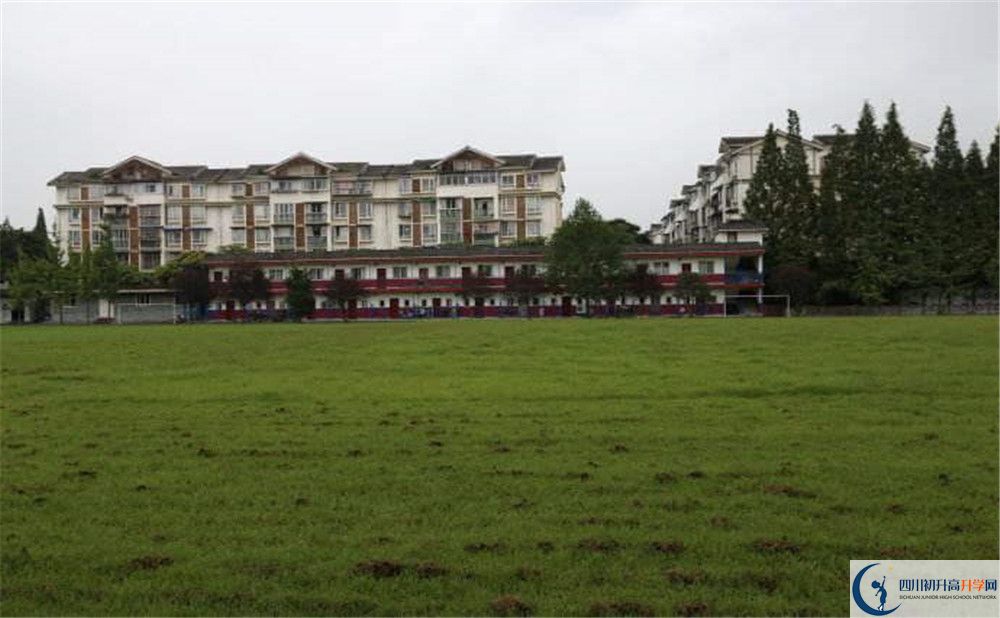 光亞學(xué)校的高中住宿怎么樣？