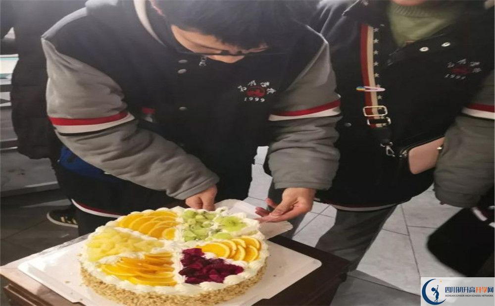 成都新津為明學校高中部地址在哪？