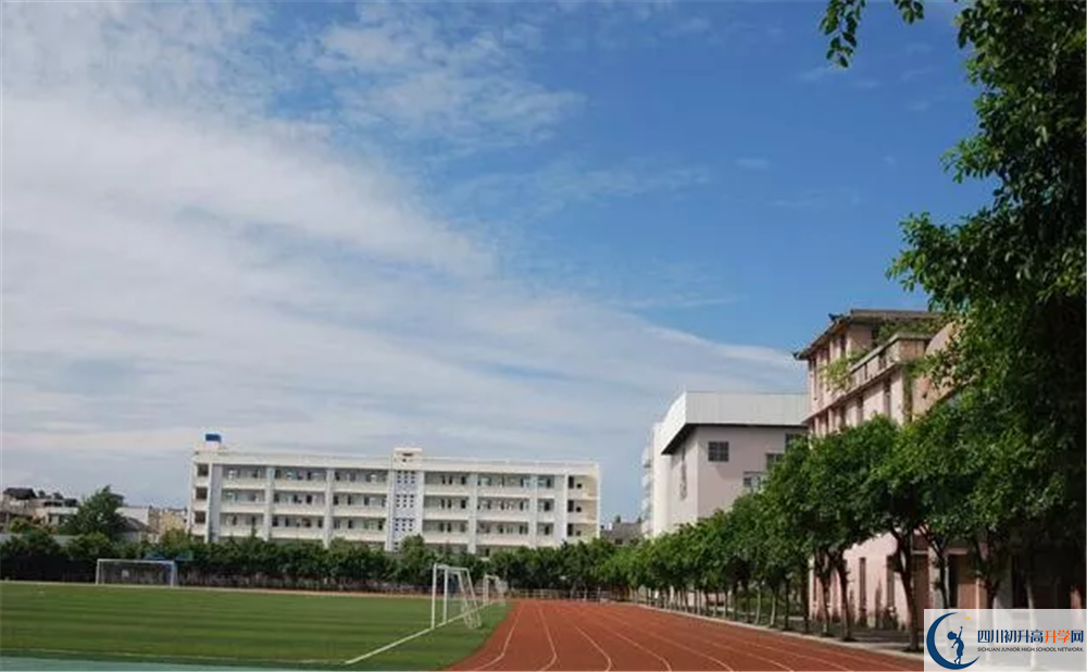邛崍二中是重點(diǎn)中學(xué)嗎？