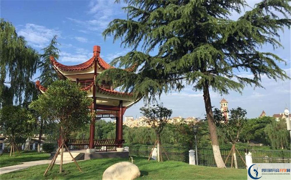 三原外國(guó)語(yǔ)學(xué)校平行班中考重點(diǎn)率是多少？