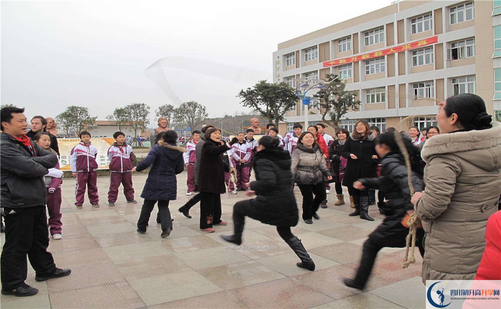 金堂實(shí)驗(yàn)中學(xué)2020屆高三數(shù)學(xué)測(cè)試題在哪看？