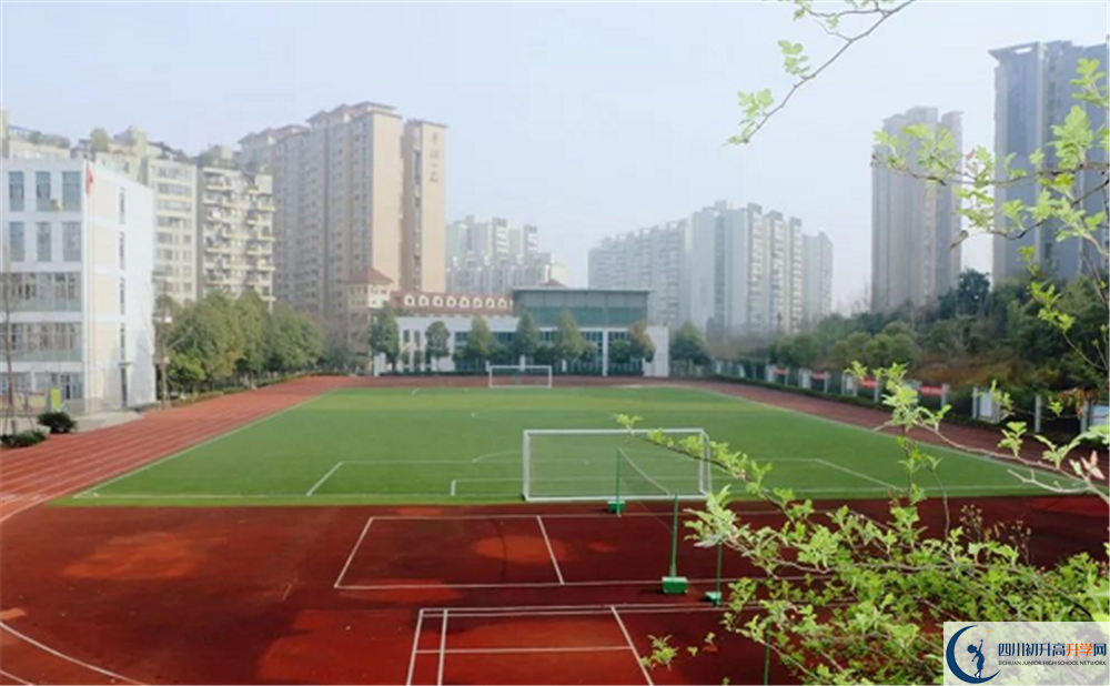 四川省米易中學(xué)校2020年中考錄取分?jǐn)?shù)線是多少？