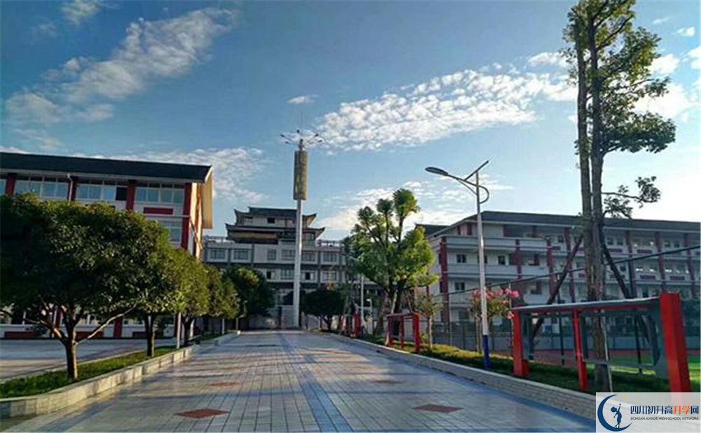 雅安北附實(shí)驗(yàn)學(xué)校2020年中考錄取分?jǐn)?shù)是多少？