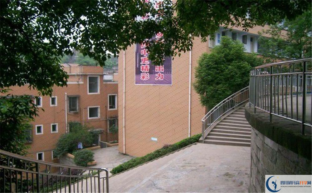 江安縣第四中學(xué)今年的錄取條件是否有變化？